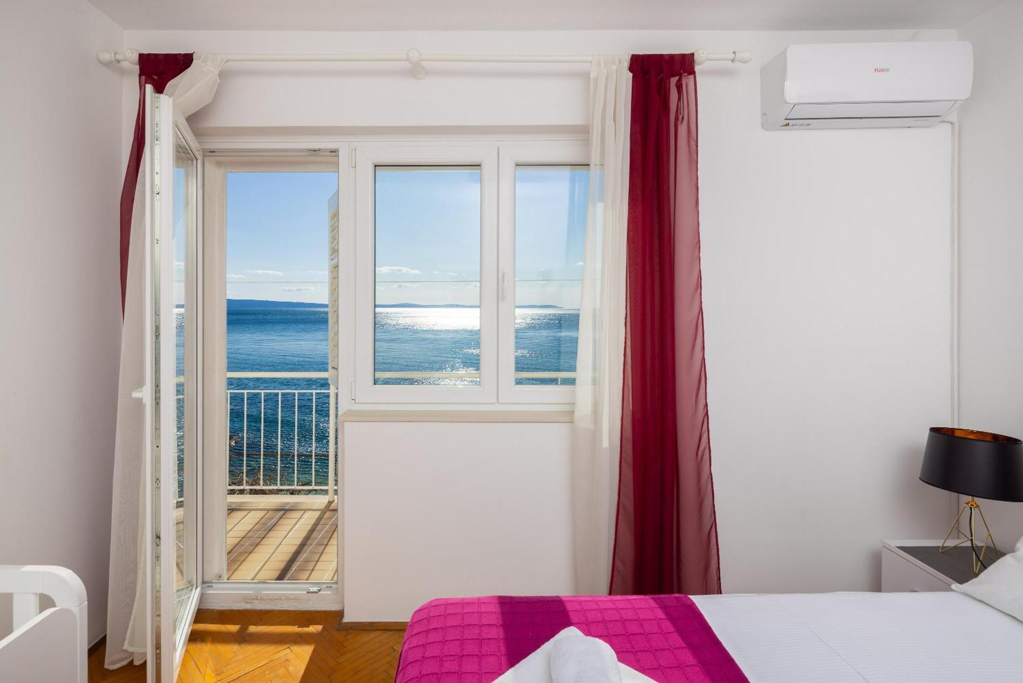 Seaside Apartment Blue Dugi Rat Exteriér fotografie